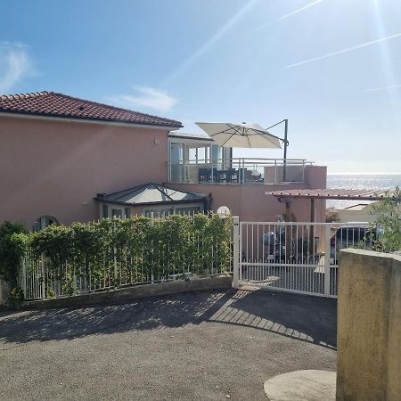 Dernier Etage D'Une Maison Roquebrune-Cap-Martin Luaran gambar