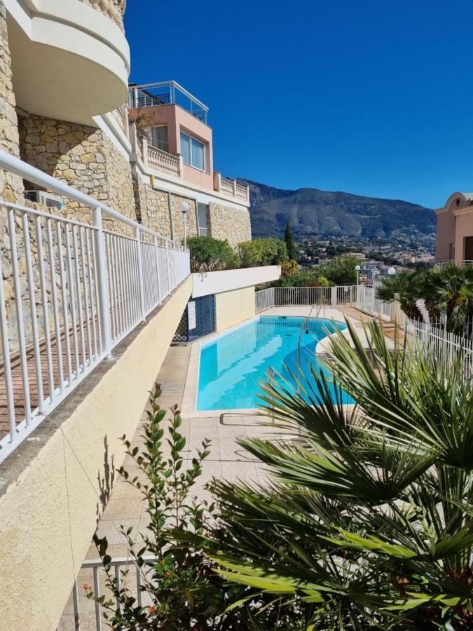 Dernier Etage D'Une Maison Roquebrune-Cap-Martin Luaran gambar