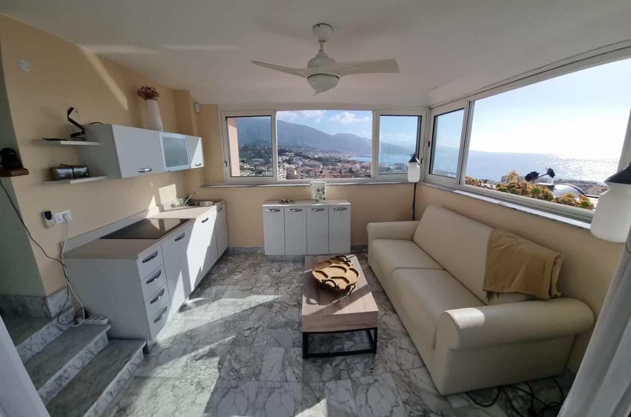 Dernier Etage D'Une Maison Roquebrune-Cap-Martin Luaran gambar